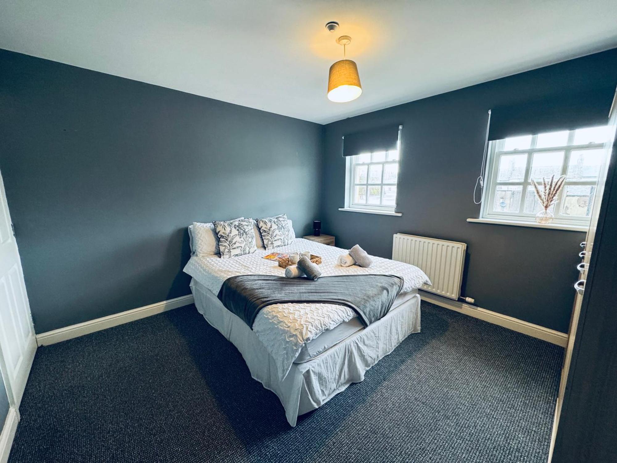 Queens Townhouse - 4 Bed ไวท์เฮเวน ภายนอก รูปภาพ